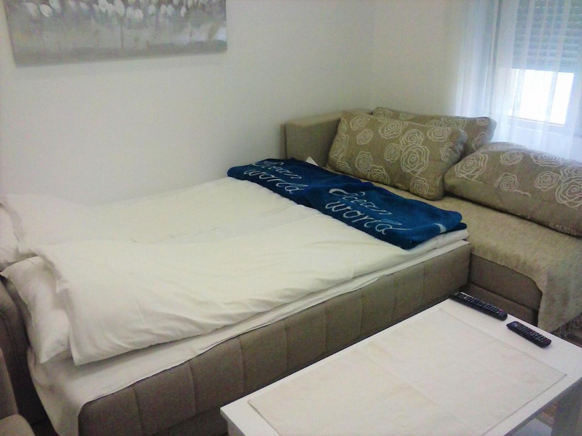 Apartman Veljic Nis Exterior photo